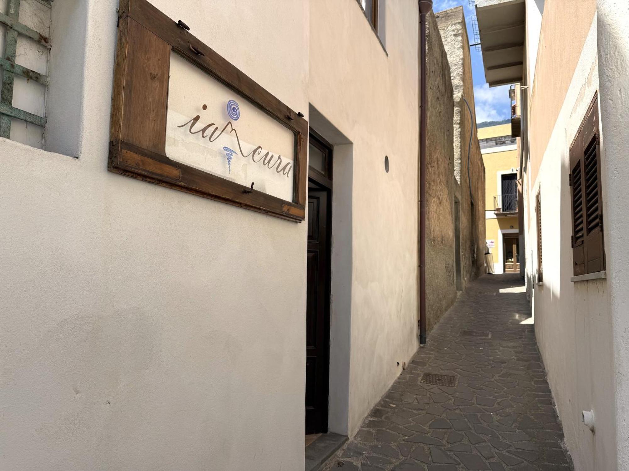 Iancura - B&B Di Design A Salina ซานตา มาริน่า ซาลินา ภายนอก รูปภาพ